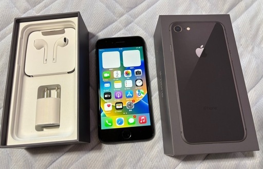 iPhone8 本体 64GB
