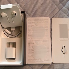 iPhone8 本体 64GB
の画像