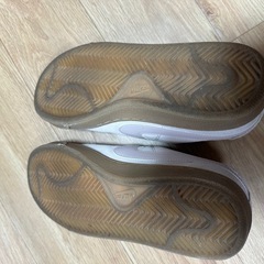 NIKE ピンク スニーカーの画像