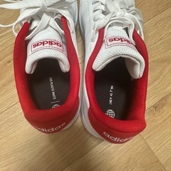 美品 adidas スニーカーの画像