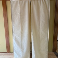 メタルラック ワードローブの画像