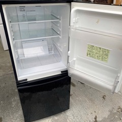 NO B568🌈福岡市内配送設置無料✨🌈シャープ SHARP 冷蔵庫（137L・つけかえどっちもドア） ブラック系 SJ-14W-Bの画像