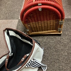 美品 2個セット 犬 猫 向けの　ペットキャリー　キャリーバッグ　おでかけ　移動　お散歩の画像