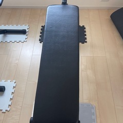 トレーニングベンチ　腹筋　筋トレの画像