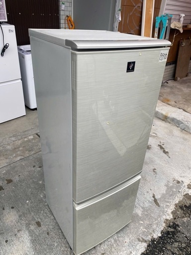 NO B570?福岡市内配送設置無料✨?【プラズマクラスター搭載】トップフリーザー167L冷蔵庫 ゴールド系 SJ-PD17T-N