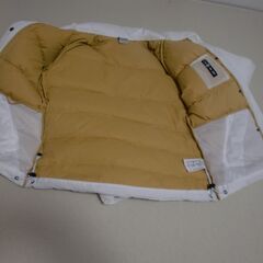 NIKE ダウンジャケット Lサイズ美品 Mサイズの方も大丈夫です NIKE正規品です。の画像