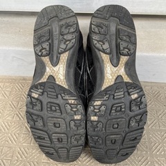 アシックス レディース スニーカー 黒 22.5cmの画像
