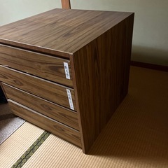 着物を入れるタンスの画像