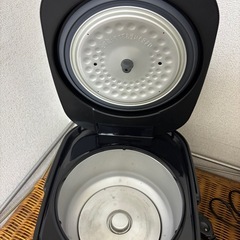 炊飯器の画像
