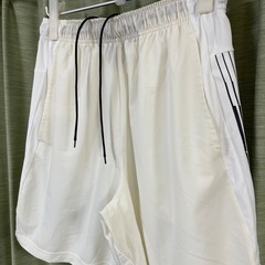 NIKE ナイキ ハーフパンツ DRI-FIT ドライフィット　白　ベージュ　L ショートパンツ ボトムス ランニングパンツ の画像