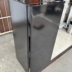 ✨ 2022–2023 ブラック家電セット  冷蔵庫 約140L（2022年）＋ 洗濯機 6kg（2023年・ニトリ NTR60 BKN） 🚚【配達可能・安心保証あり】の画像