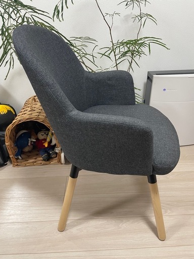 IKEAのチェア2脚