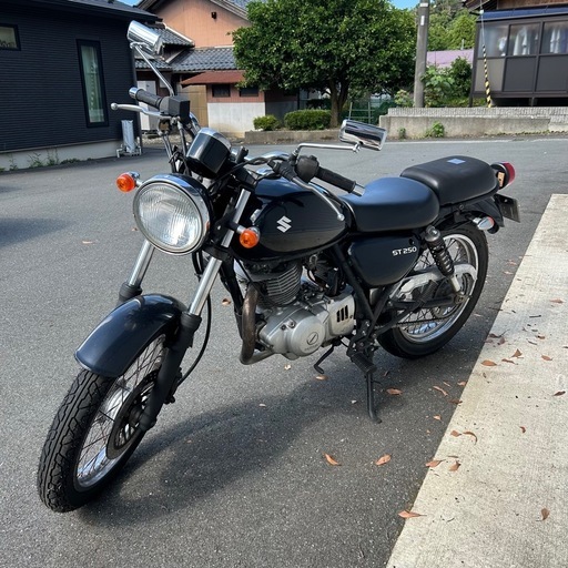 スズキ ST250 ブラック ネイキッドバイク
