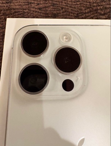 【美品】iPhone15pro 1TB / バッテリー容量86%