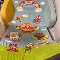 アンパンマンのソファーベッドの画像