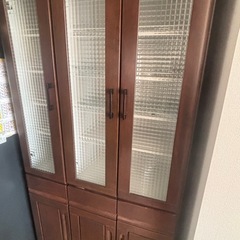食器棚
の画像