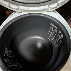 炊飯器　1Lの画像