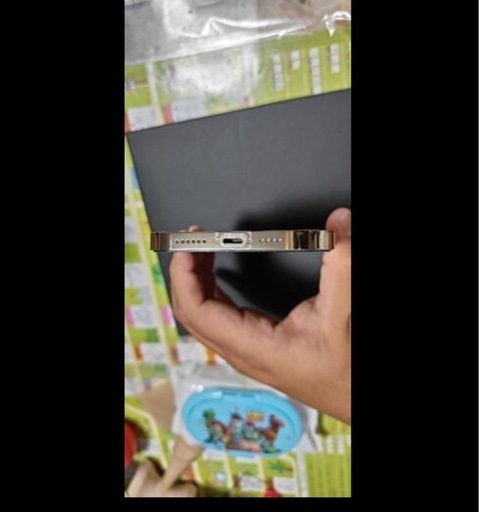 美品　iPhone 13 pro max 256g　バッテリー100%