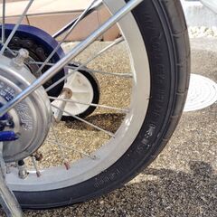 子供自転車　補助輪付き　トミカ　14インチの画像