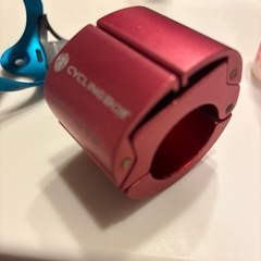 ロードバイク　クロスバイク　アルミ　ボトルゲージ　スマホホルダーの画像