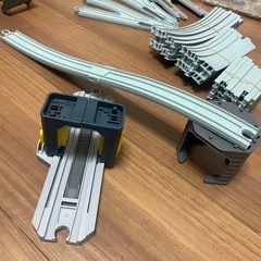 【おもちゃまとめ売り】ダイソー　プチ電車シリーズ　線路　レール　新幹線　マグネット遊び　プラレールの画像