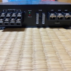 ground zero 4ch　アンプの画像