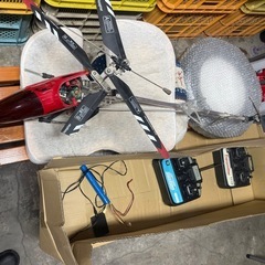ラジコン　大型ヘリコプターの画像