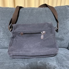 ショルダーバッグの画像