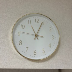 IKEA掛け時計ゴールドの画像