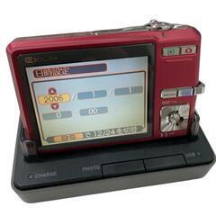186001 現状品 CASIO カシオ Exilim EX-Z700 デジカメ 充電器 バッテリーチャージャー CA-29 EX-Z700  レッド 本体 付属品あり [0000000001805]の画像