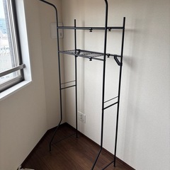 ハンガーパイプ付きランドリーラック　の画像