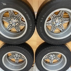 TOYOスタッドレスタイヤ アルミホイール付き 4本セット2021年
の画像