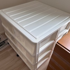 【交渉中】押入れサイズ　収納ボックスの画像