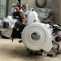 横型エンジン　バイク用品　4miniの画像