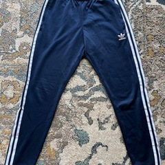 早い者勝！美品！】adidas OriginalsスーパースタートラックパンツLの画像