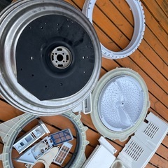 ⭐️縦型洗濯乾燥機⭐️完全分解清掃済み🧹組立後動作確認済み👍しゃーSHARPの画像