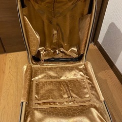 キャリーケース　トランクの画像