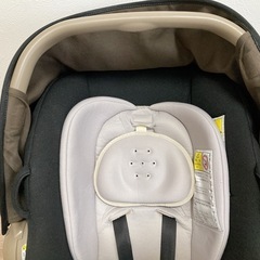 ✨美品✨コンビ　ベビーシート　の画像