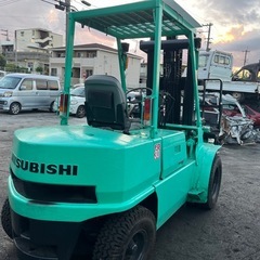フォークリフト3トンヒンジ付の画像