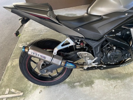 バイク YAMAHA YZF-R25