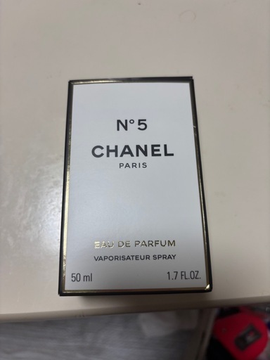 シャネルの香水 N5 オードゥ パルファム