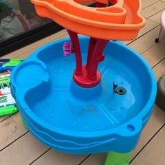 水遊び子供の画像