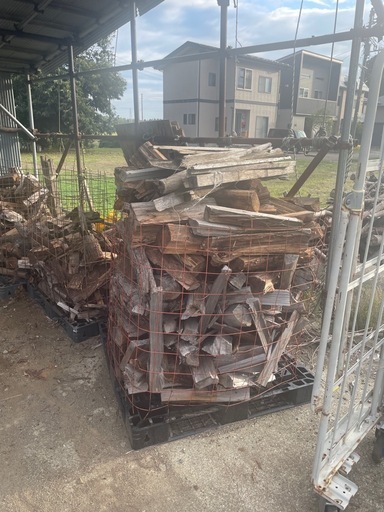 1カゴ　薪　長物等