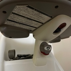【美品グレー脚】BabyBjorn ベビービョルン ハイチェア ハーネス付きの画像
