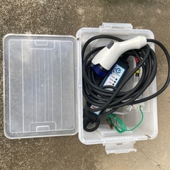 日産リーフ用充電器➕100V充電セット
の画像