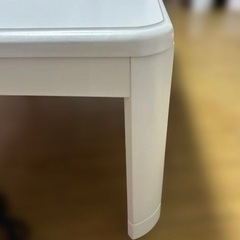 こたつテーブルの画像