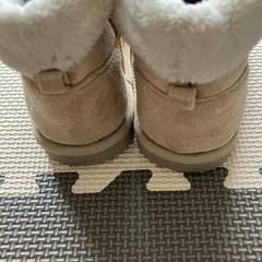 ムートンブーツ　16cmの画像