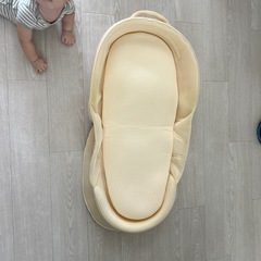 折りたたみベビーベッドの画像