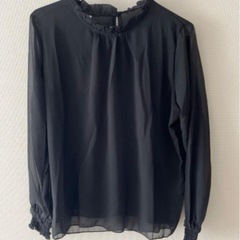 新品　ブラウスの画像