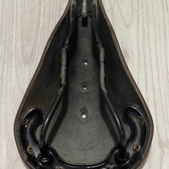 ブルックスB17の画像